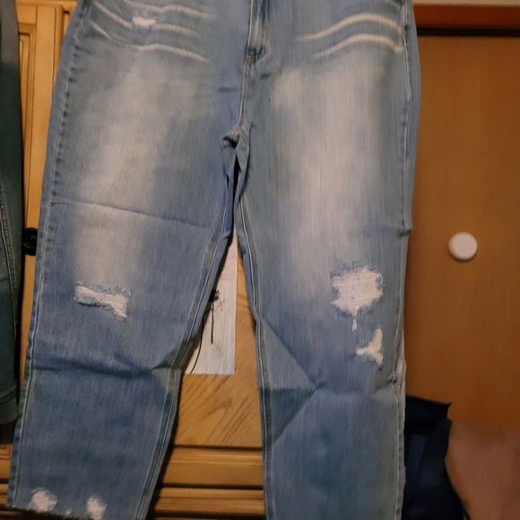 Jeans - Picture 2 of 2